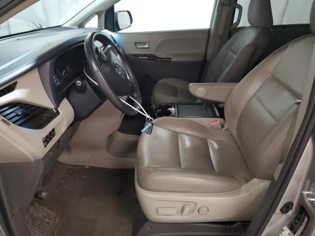 2017 Toyota Sienna XLE