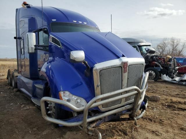 2022 Kenworth Construction T680