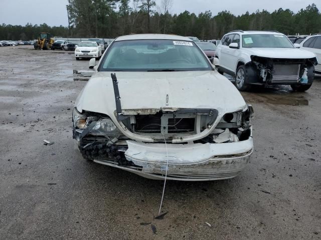 2007 Lincoln Town Car Signature Limited