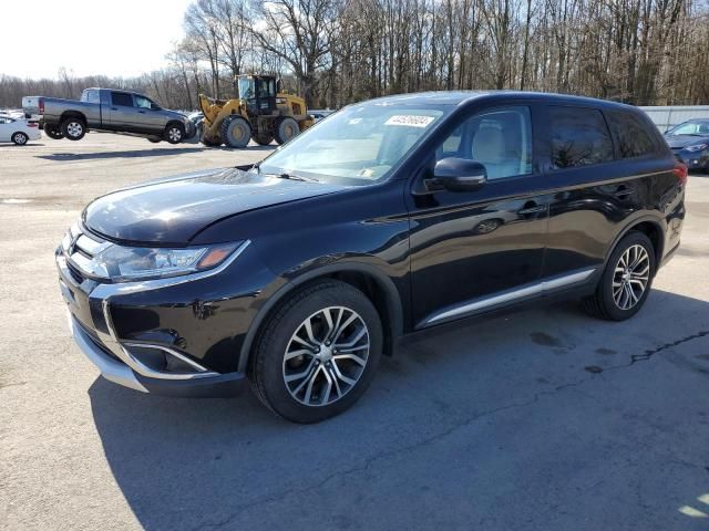 2016 Mitsubishi Outlander SE