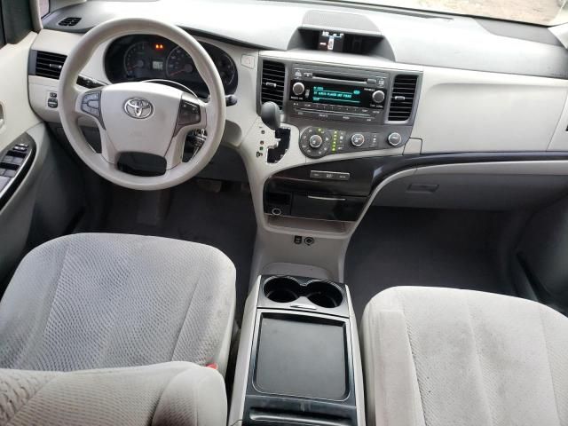 2011 Toyota Sienna LE