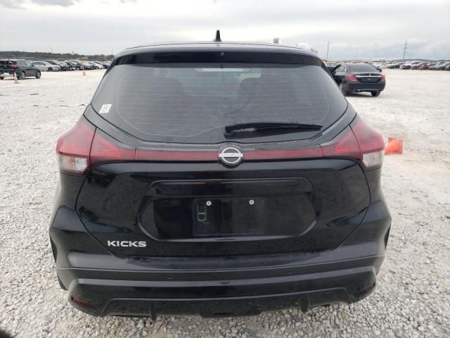 2022 Nissan Kicks S