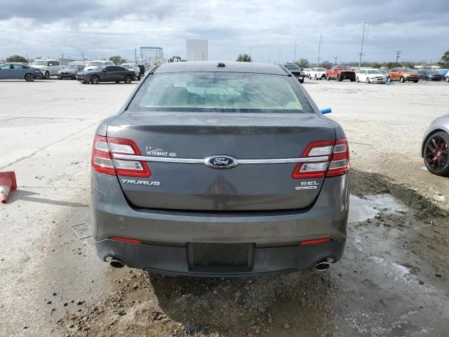 2015 Ford Taurus SEL