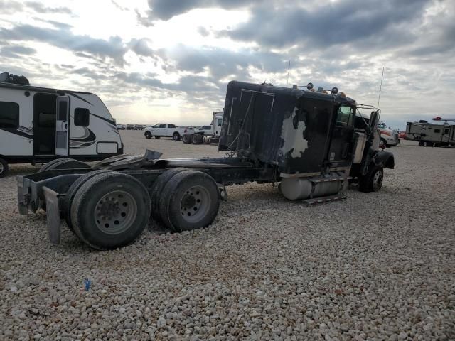 2007 Freightliner Conventional FLD132 XL Classic