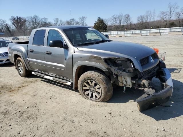 2006 Mitsubishi Raider Durocross