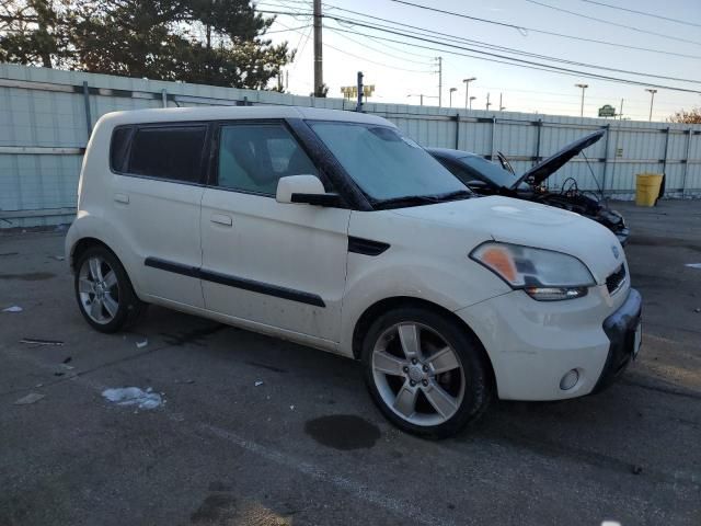 2010 KIA Soul +