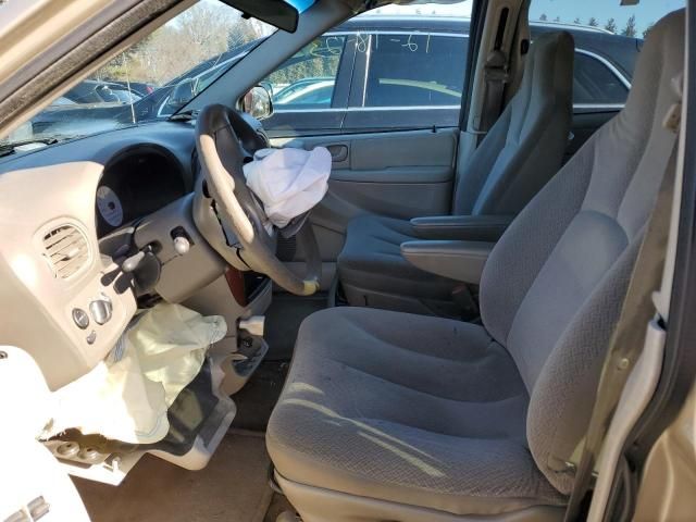 2005 Chrysler Town & Country