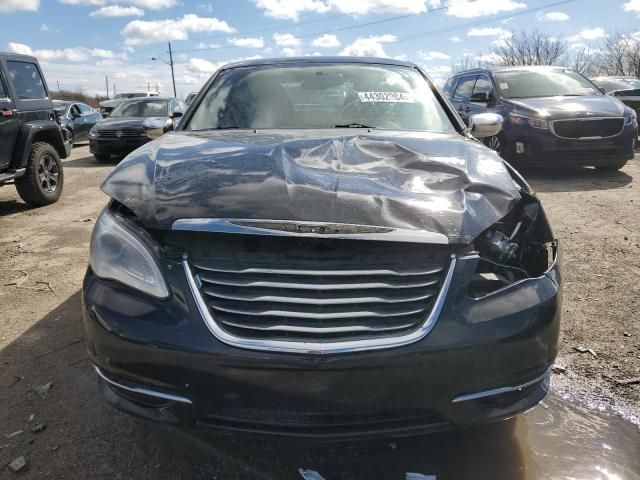 2012 Chrysler 200 Limited