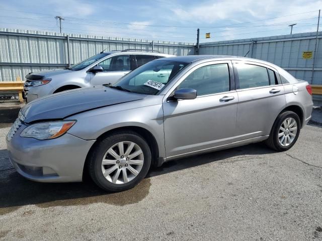 2013 Chrysler 200 Touring