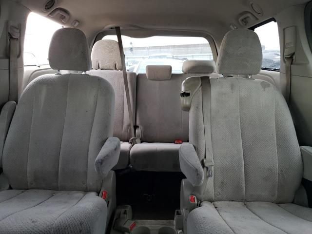 2011 Toyota Sienna LE