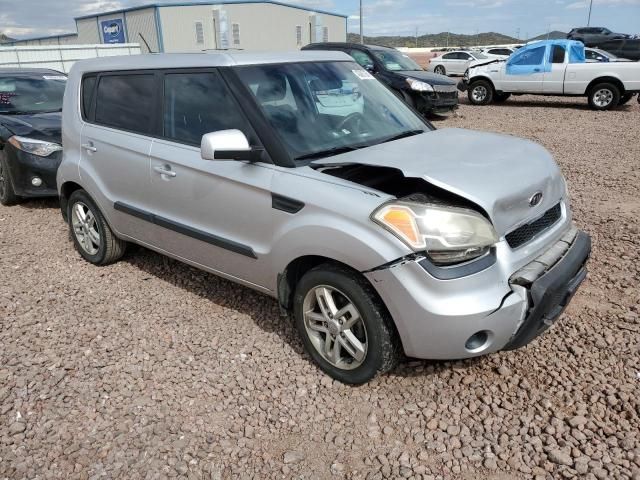 2011 KIA Soul +