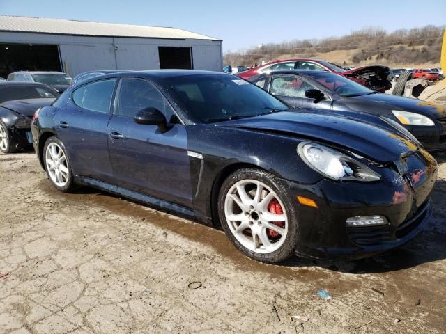 2011 Porsche Panamera 2