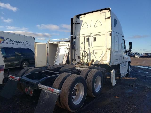 2015 Freightliner Cascadia 125