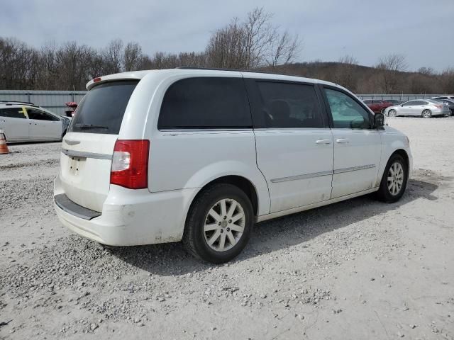 2014 Chrysler Town & Country Touring