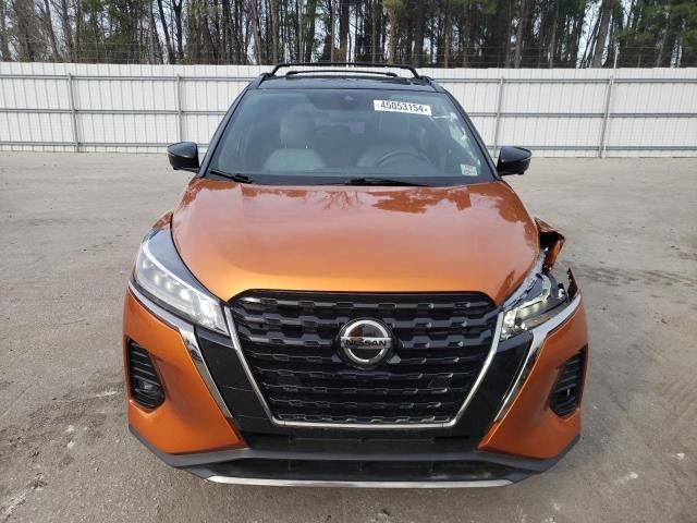 2021 Nissan Kicks SR