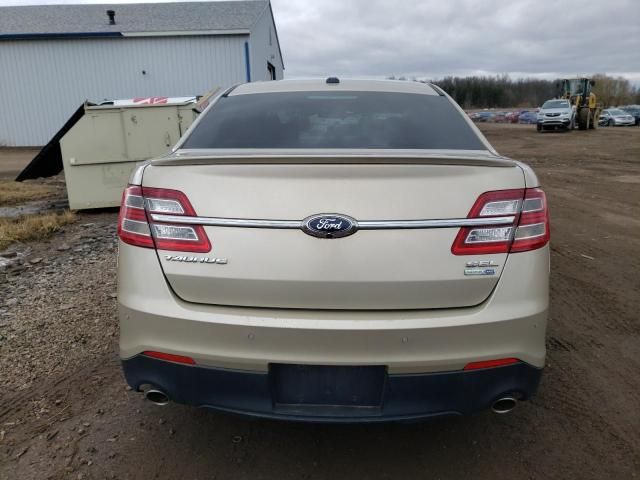 2018 Ford Taurus SEL