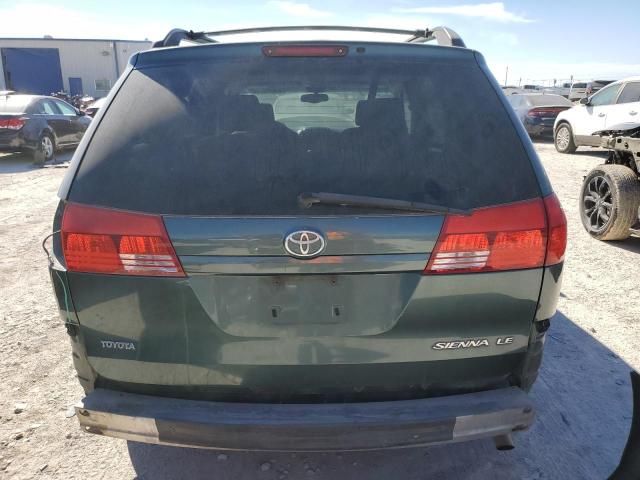 2004 Toyota Sienna CE