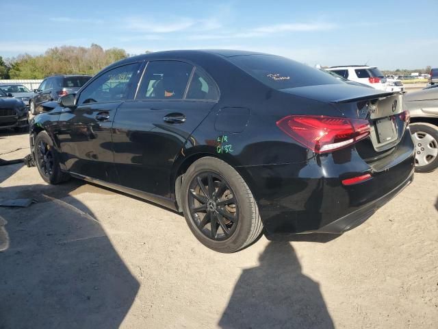 2019 Mercedes-Benz A 220