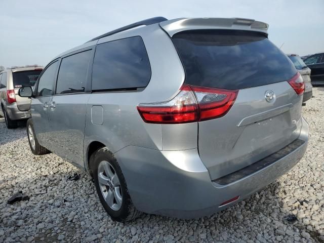 2020 Toyota Sienna LE