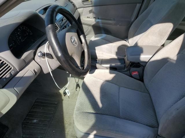 2004 Toyota Camry LE