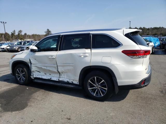 2018 Toyota Highlander SE