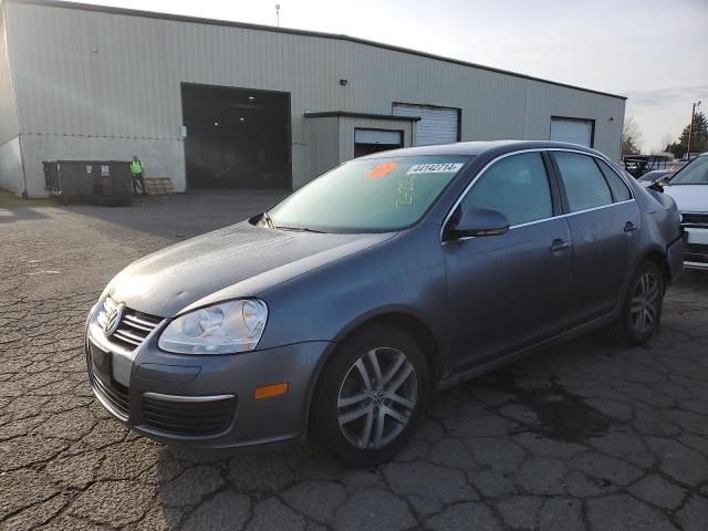 2005 Volkswagen New Jetta 2.5L Option Package 1