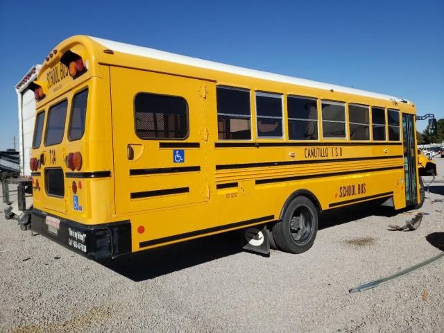 2013 Blue Bird School Bus / Transit Bus