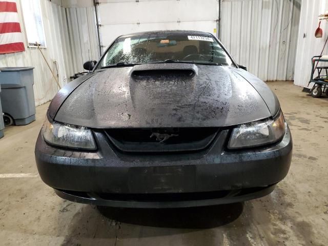 2004 Ford Mustang