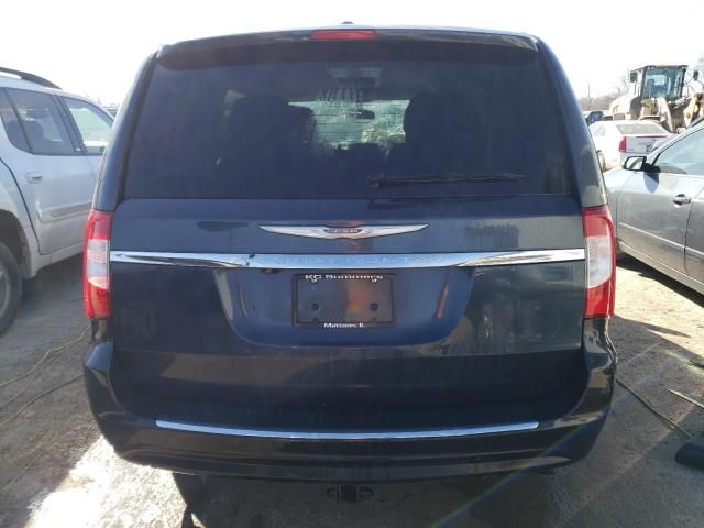 2014 Chrysler Town & Country Touring