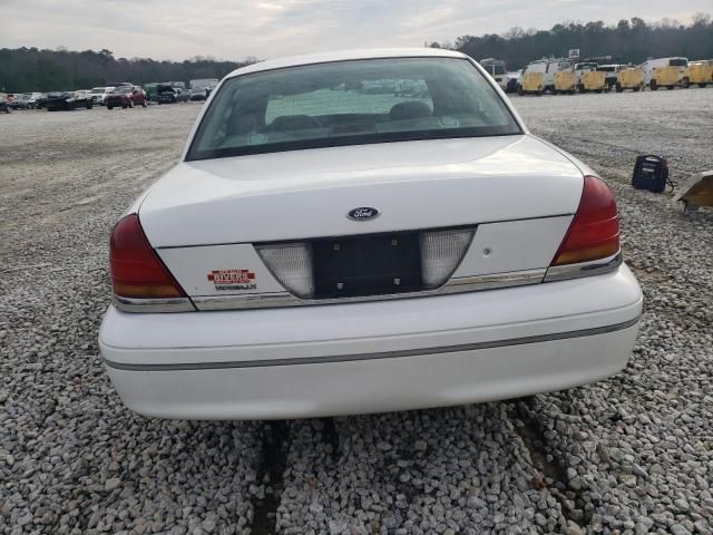 2000 Ford Crown Victoria