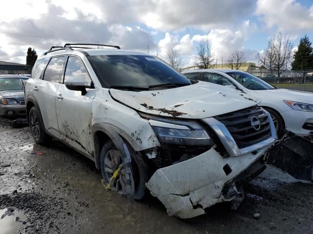 2022 Nissan Pathfinder SV