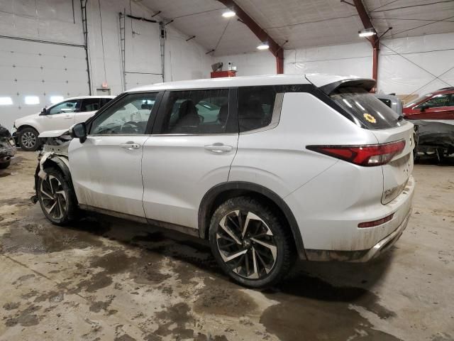 2022 Mitsubishi Outlander SE