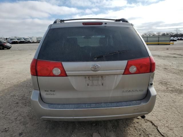 2007 Toyota Sienna XLE