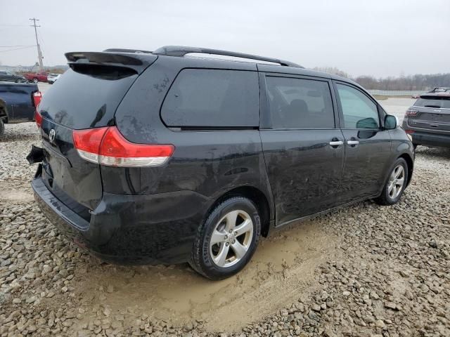 2011 Toyota Sienna LE