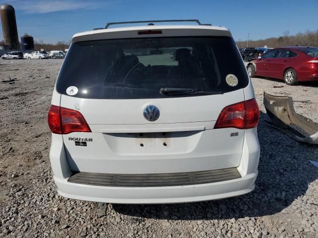 2014 Volkswagen Routan SE