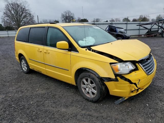 2010 Chrysler Town & Country Touring