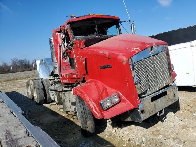 2006 Kenworth Construction T800