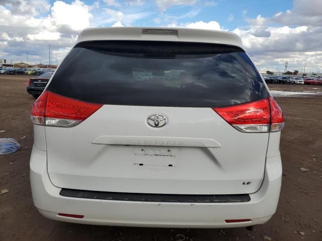 2014 Toyota Sienna LE