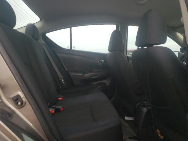 2013 Nissan Versa S