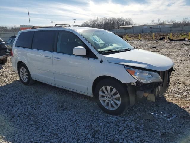 2014 Volkswagen Routan SE