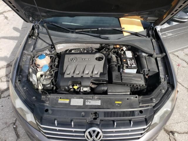 2014 Volkswagen Passat SEL