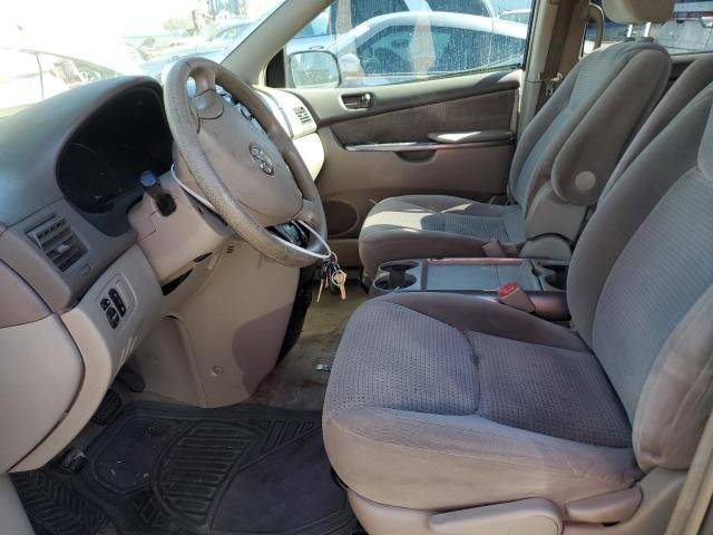 2006 Toyota Sienna CE