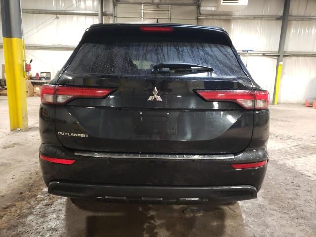 2022 Mitsubishi Outlander ES