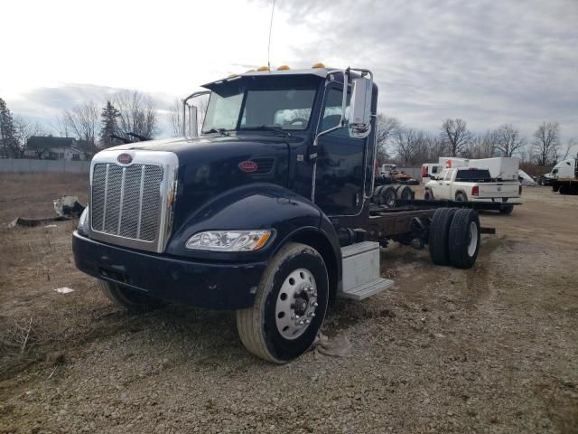 2006 Peterbilt 335