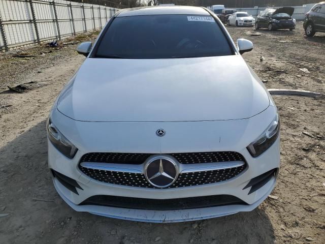 2019 Mercedes-Benz A 220