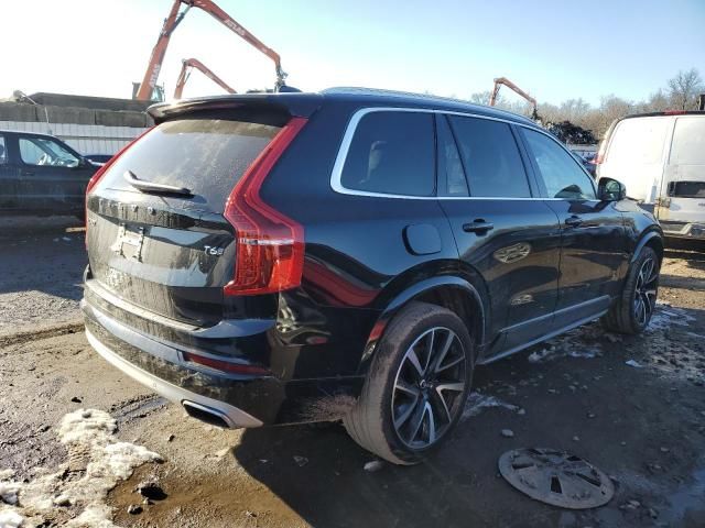 2021 Volvo XC90 T6 Momentum