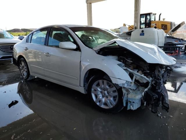 2010 Nissan Altima Base