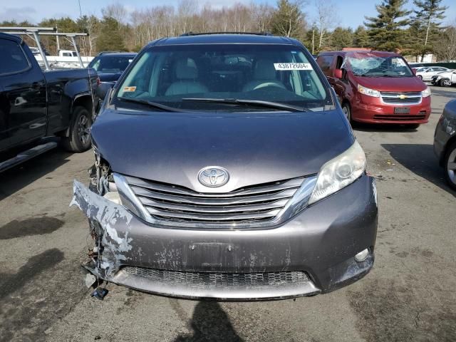 2011 Toyota Sienna XLE