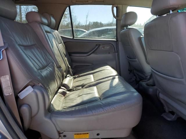 2004 Toyota Sequoia SR5