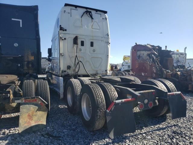 2016 Freightliner Cascadia 125